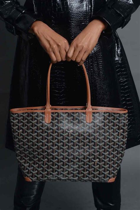 goyard clutch gm size|artois mm bag goyard price.